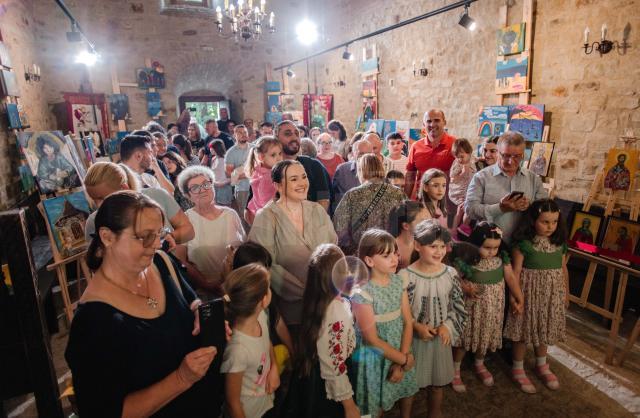 100 de copii, în Tabăra de creație „Micii iconari”, ediția a XIV-a - Foto Casian Mitu