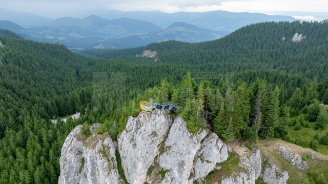 Punctul de belvedere tip Skywalk de pe Rarău