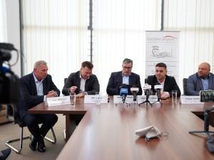 Conducerea companiei AnimaWings și președintele Consiliului Județean, Gheorghe Șoldan, au anunțat zboruri noi de la Suceava la București și retur