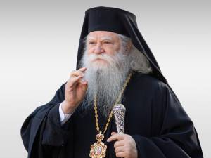 Înaltpreasfințitul Părinte Calinic a primit Premiul „Regal Literar”, pentru volumul „Minunile – revelații ale Sfintei Treimi”