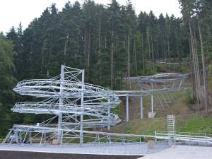 Orașul Gura Humorului va avea o nouă atracție spectaculoasă, de tip Forest Coaster, amplasată în apropierea Pârtiei Șoimul