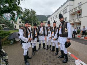 Zeci de formații din șase țări participă la Festivalul Întâlniri Bucovinene