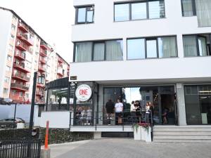Restaurantul „ONE” – Pizzerie: bunătăți după rețete italiene fabuloase, cu arome delicioase, pregătite de bucătari școliți de specialiști italieni