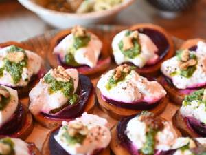 Restaurantul „ONE” – Pizzerie: bunătăți după rețete italiene fabuloase, cu arome delicioase, pregătite de bucătari școliți de specialiști italieni