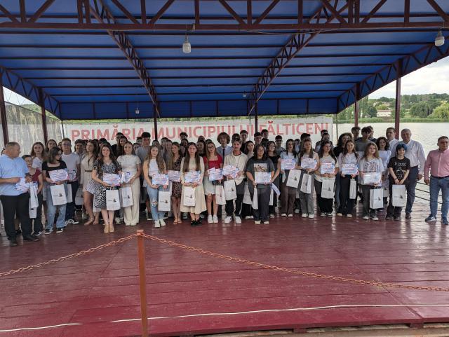 72 de elevi din Fălticeni au fost premiați de primarul Cătălin Coman
