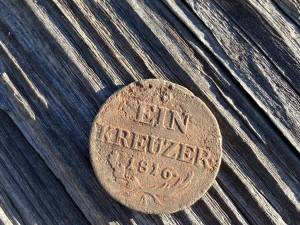 Moneda gasita la talpa casei vechi