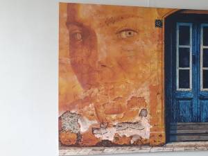 „Bazar”, expoziția artistului vizual Mihai Varzari, ne propune și câteva teme de reflecție privind relația dintre oameni și obiecte, reflectarea sinelui
