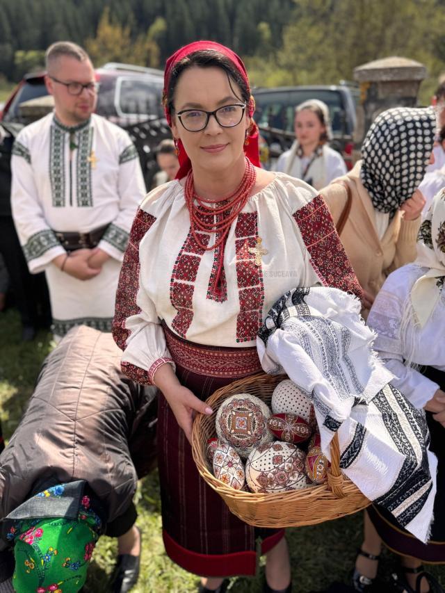 Paul Torac și mama sa, Elena Torac