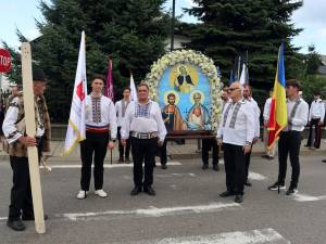 Credință și tradiție la Fălticeni: Procesiune impresionantă în cinstea Sfântului Ilie