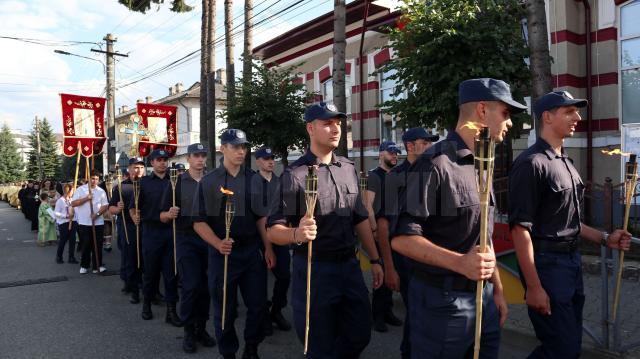 Credință și tradiție la Fălticeni: Procesiune impresionantă în cinstea Sfântului Ilie