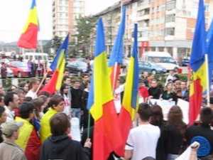 Studentii si elevii din Republica Moldova au protestat in centrul Sucevei