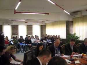 Zeci de spectatori la sedinta Consiliului Local Suceava