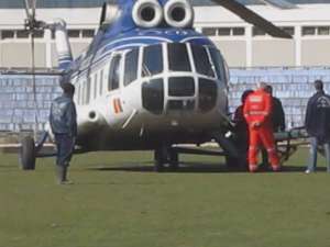 Tânără de 23 de ani, transportată la Iaşi cu elicopterul, pentru că nu era medic pe Salvare