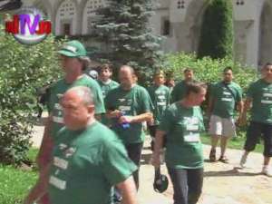Pelerinii ciclişti veniţi de la Viena au ajuns ieri la Mănăstirea Putna