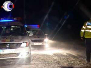 Prima ninsoare din acest an a paralizat traficul pe E 85, Suceava-Siret