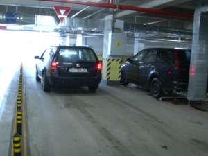 Aproape 18.000 de maşini au ocupat locuri de parcare în subteranul centrului Sucevei