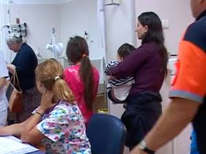Opt copii și doi adulți, aduși la Spitalul Județean, după o intoxicație colectivă cu ciuperi