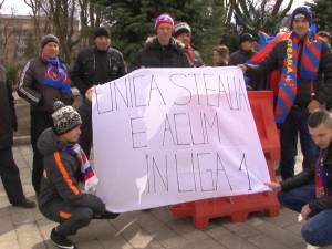 La Suceava, doar 15 suporteri au ieșit în stradă pentru Steaua lui Gigi Becali