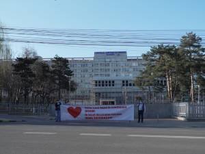 Inima sucevenilor, în locul decorației retrase de Iohannis spitalului din Suceava