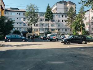 102 de noi locuri de parcare amenajate în cartierul sucevean George Enescu