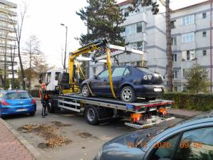Campanie de ridicare a autovehiculelor fără stăpân/abandonate și a celor parcate neregulamentar, în municipiul Suceava